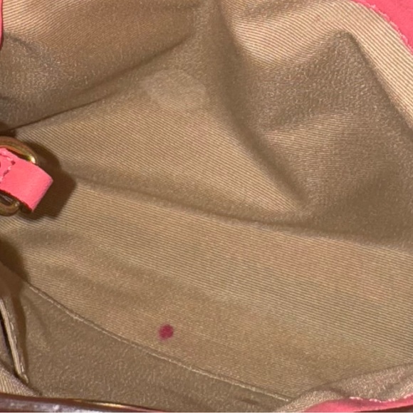 Excellent Condition Barbie Pink Coach Leather Wristlet with Toggle Closure - Picture 12 of 12